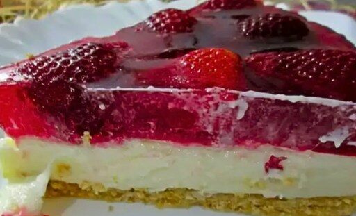 Torta alle fragole specchiata Ricetta dolciaria!