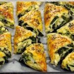 Mmmm incredibilmente delizioso! – Triangoli super facili con spinaci e formaggio