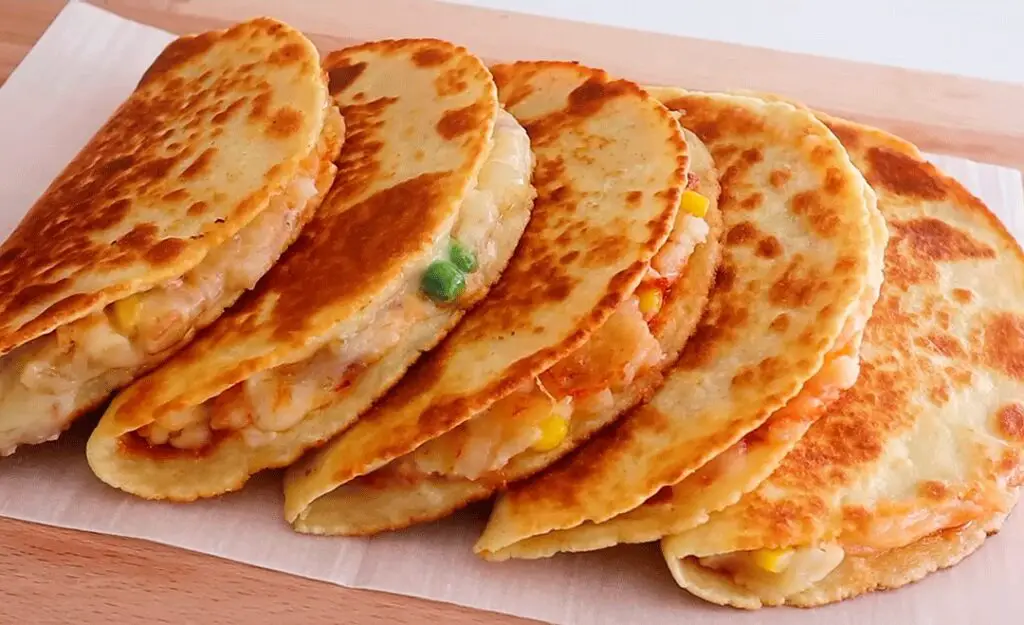 Come preparare le quesadillas con pollo e formaggio