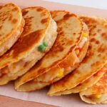 Come preparare le quesadillas con pollo e formaggio