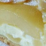 Crostata di pere con ricotta e mandorle