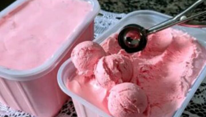 GELATO ALLA FRAGOLA FATTO IN CASA