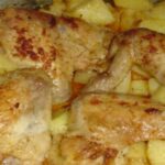 Ali di pollo e patate al forno