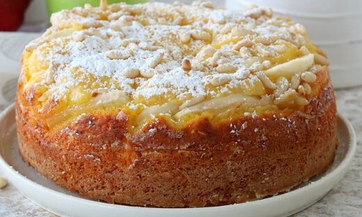 Torta di mele della nonna con crema pasticciera