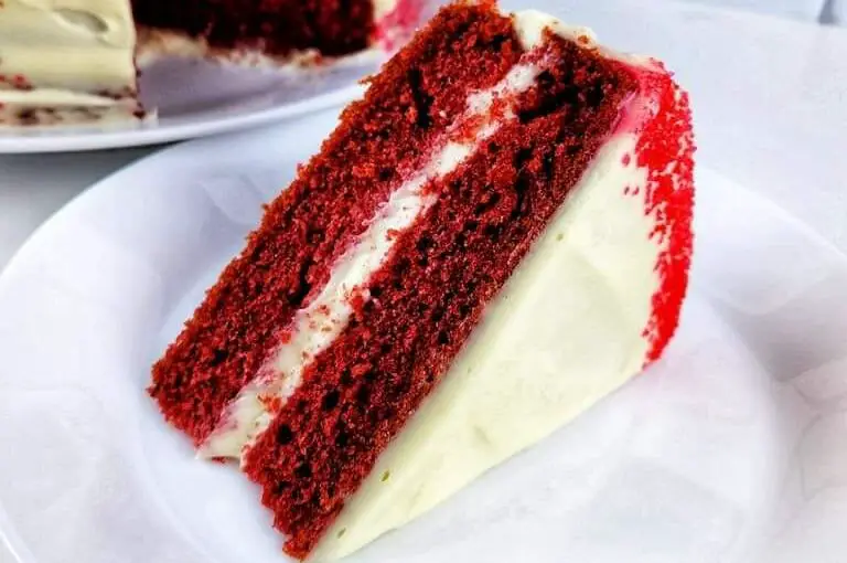 Abbandonatevi alla magia della Red Velvet! 🌹🍰