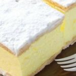 Millefoglie ripiena di una super deliziosa mousse di crema pasticcera