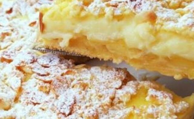 Torta cremosa alle mele | Ricetta facile di mia nonna | la fai in fretta ed è buonissima!