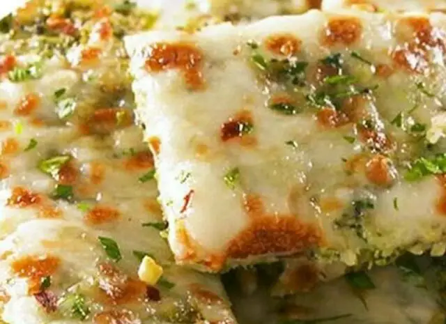 Pizza di zucchine light: niente farina e pochissime calorie!