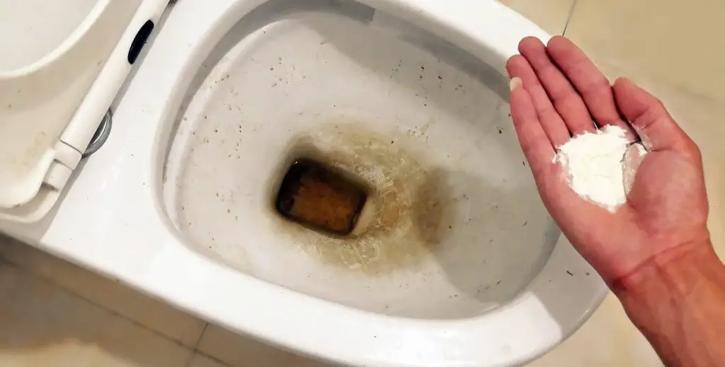 Bagni puliti e brillanti, ecco il trucco che usano anche gli hotel a 5 stelle