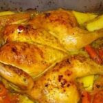 Pollo arabo all’aglio e limone con patate e cipolle