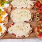 Deliziose bruschette: 3 versioni per un antipasto goloso e colorato