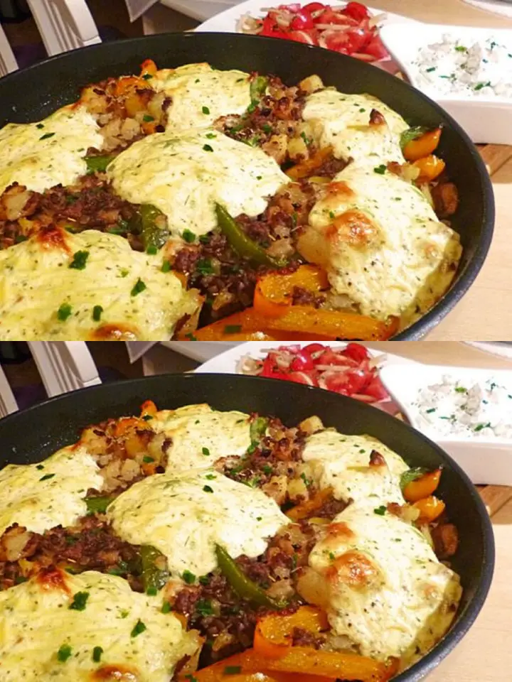 Padella di patate e peperoni con carne macinata