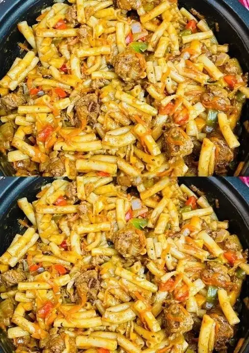 Ti rende estremamente pieno! Pasticcio di maccheroni alla gyros – incredibilmente saziante😋