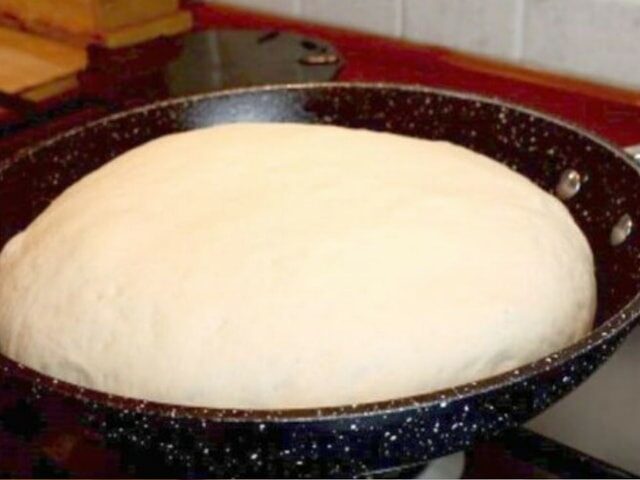 Non compro più il pane! Una deliziosa ricetta in padella. Funziona sempre!￼