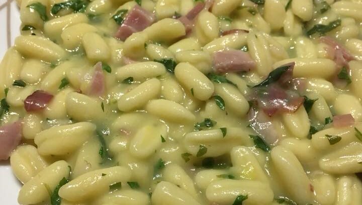 Cavatelli speck, rucola e crema di patate Ricetta di Imma Affinito