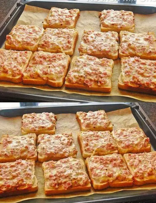 Cuocere i crostini di pizza in forno a circa 200°C per 10 minuti.