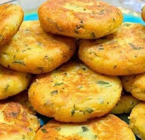 Polpettine di patate che friggo quasi ogni settimana con 200 g di formaggio di pecora