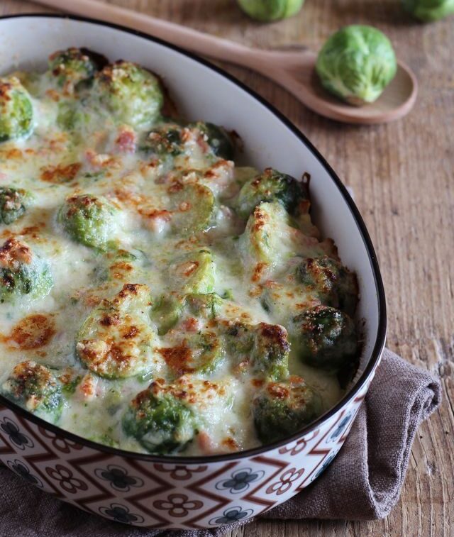 Cavoletti di Bruxelles e carne macinata in casseruola