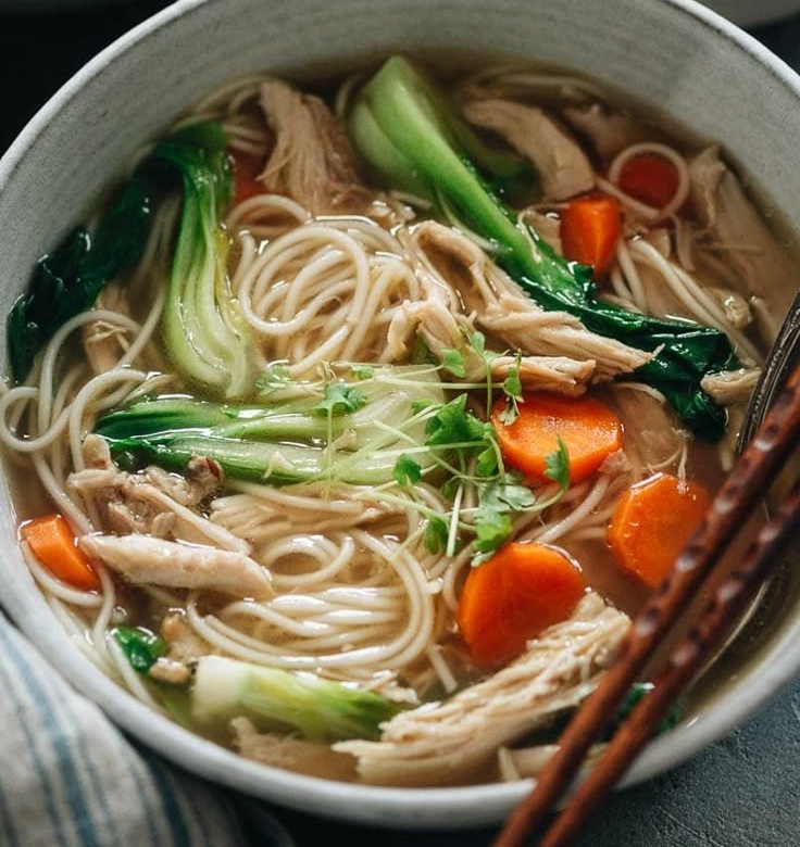 👩‍🍳 Zuppa di spaghetti di pollo