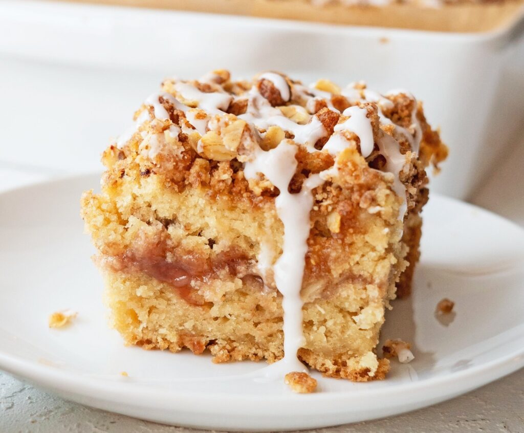 🍎🍂 Torta di mele alla cannella: Un’indulgenza autunnale per tutti i sensi! 🌟🥧