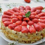 Torta di fragole senza cottura: La delizia estiva perfetta per gli amanti delle fragole