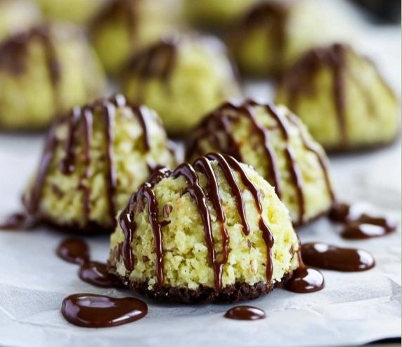 Amaretti al pistacchio di cocco