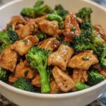 Pollo asiatico con 300 g di broccoli cotto in 15 minuti