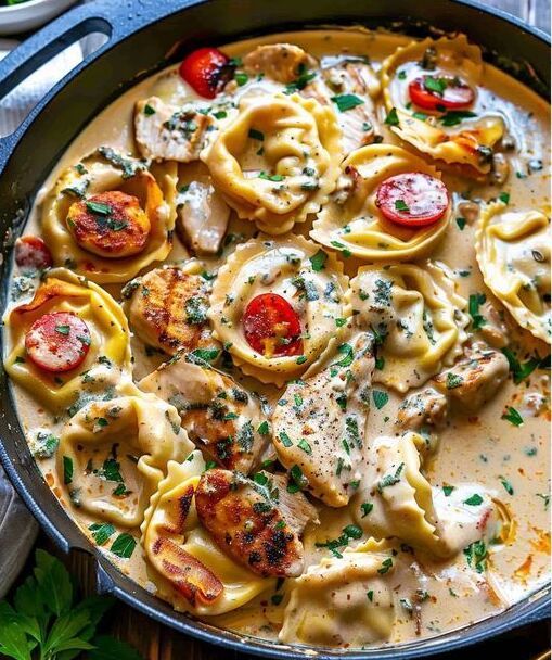 Tortellini cremosi in panna acida di gallo 10 minuti