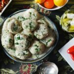 Gnocchi di spinaci con burro di noci e formaggio di montagna