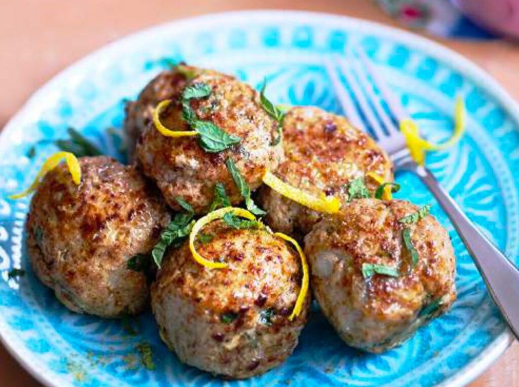 🐟 Deliziose polpette di salmone con un pizzico di senape e aneto 🥢