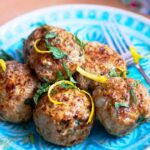 🐟 Deliziose polpette di salmone con un pizzico di senape e aneto 🥢