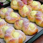 🥖 Pane dolce con ripieno di crema 🍶